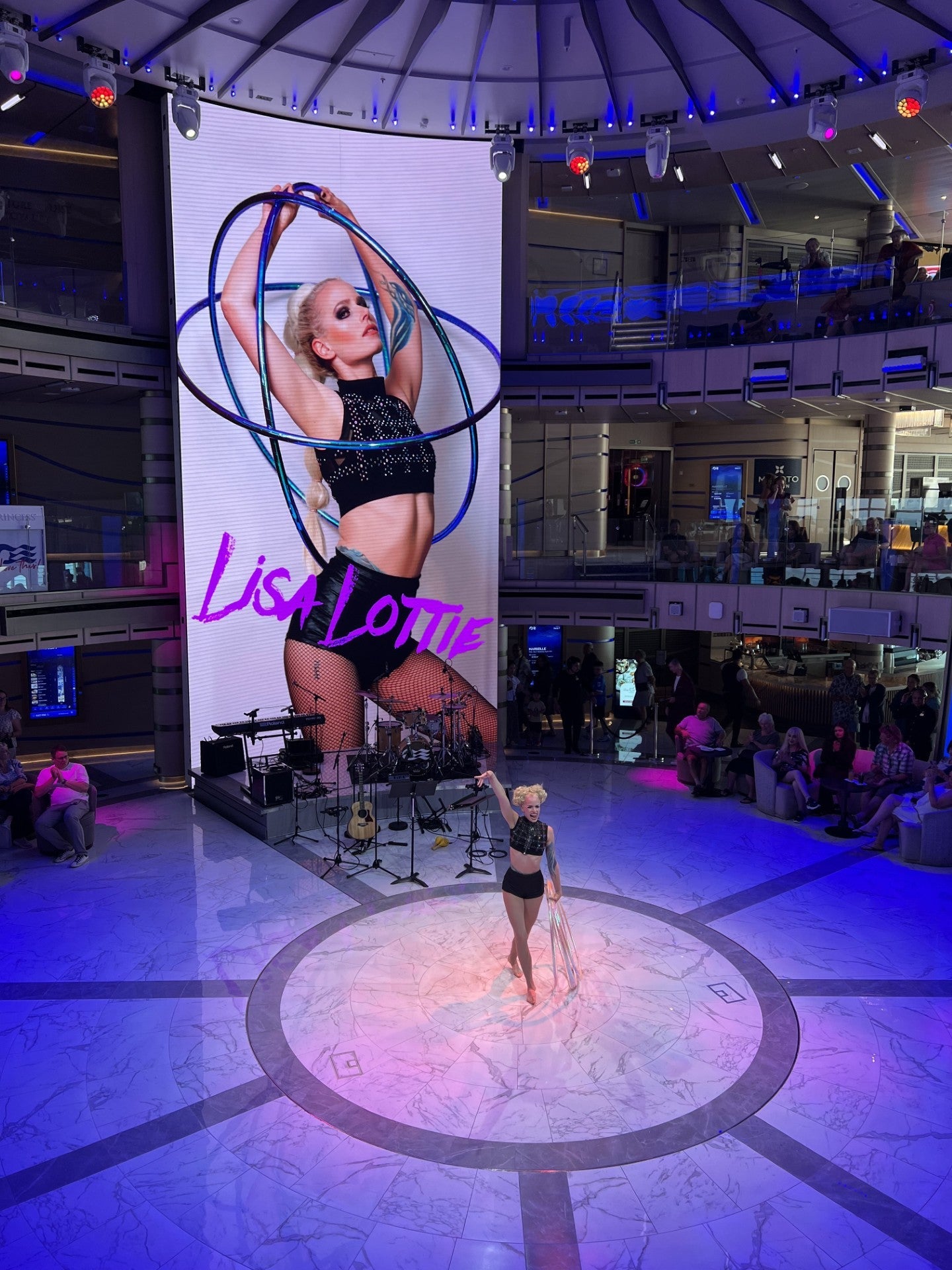 Ep. 6: Lisa Lottie - 19 Years of Hooping – My Bubble Bum