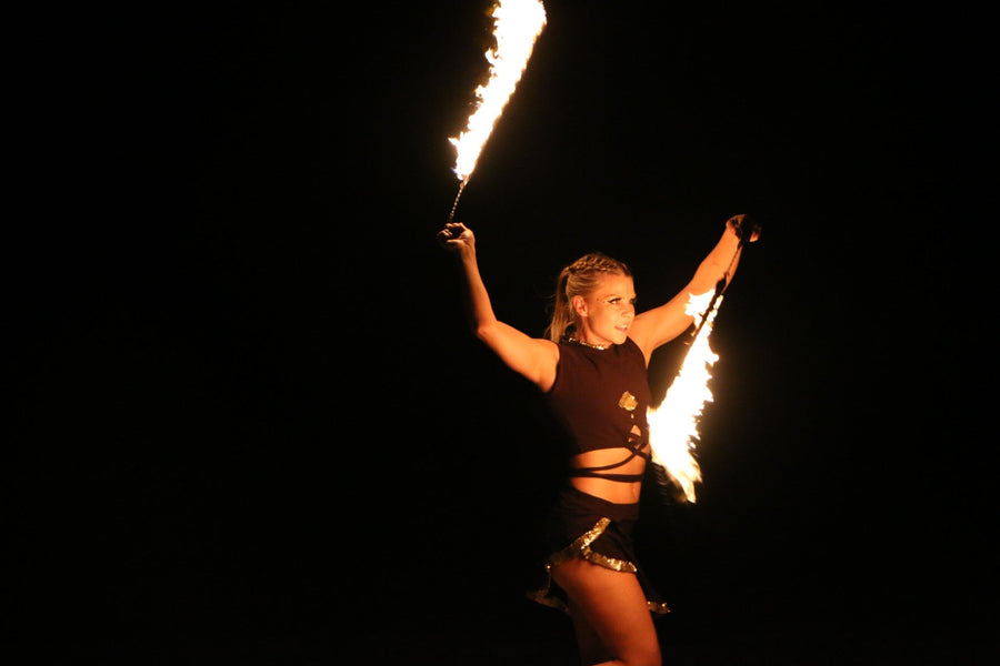 Aino Emilia, circus artist and fire performer – Bubble Bum Banter interview by My Bubble Bum