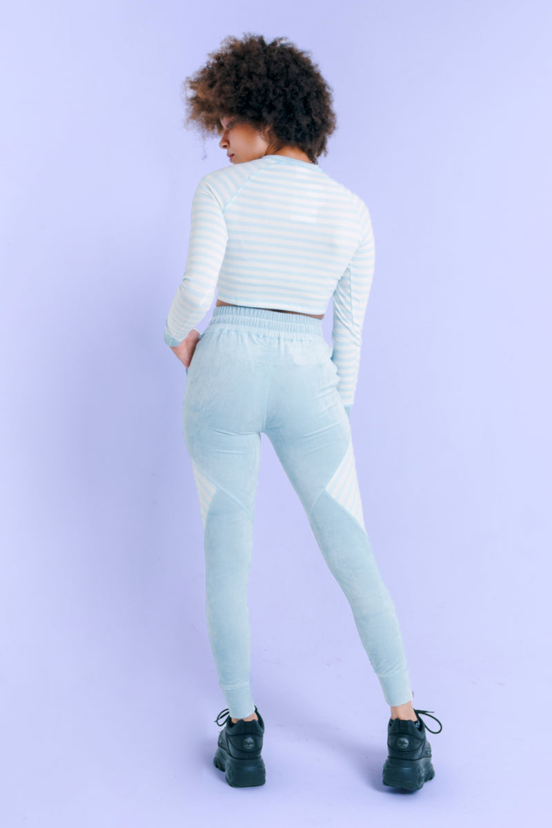 Sky Mist - Raglan Long Sleeve Crop